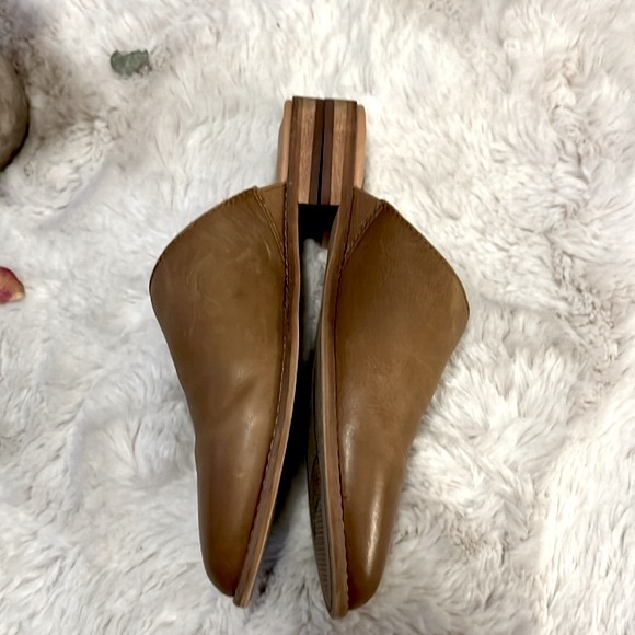 Frye and Co Tan Fenn Almond Toe Mule Leather Slip On Flat Shoes Sz 6.5 - Picture 7 of 15